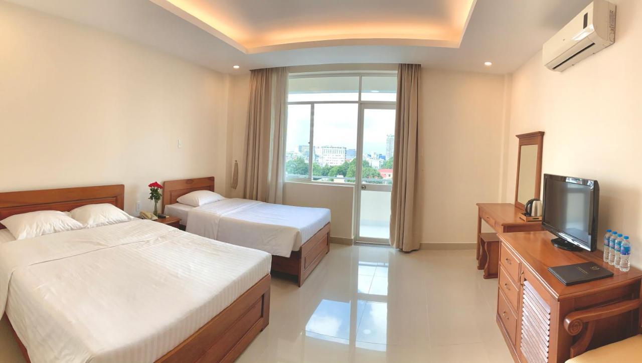 Tan Son Nhat 2 Hotel Ho Şi Min Dış mekan fotoğraf